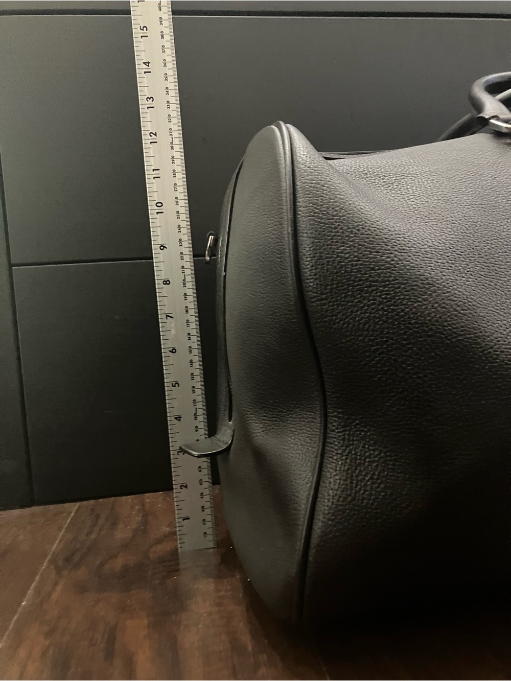 Suitsupply dark brown leather duffel bag - Picture 7 of 10